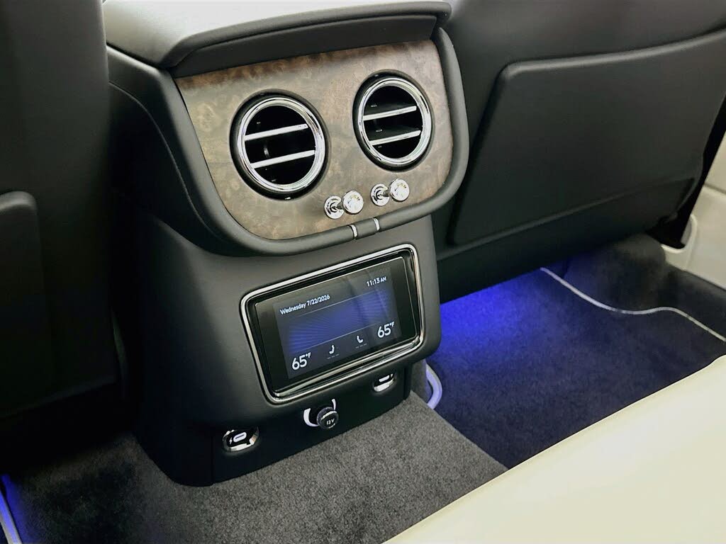 2026 Bentley Bentayga V8 AWD photo 23