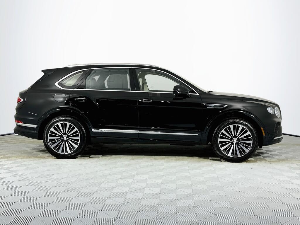 2026 Bentley Bentayga V8 AWD photo 4