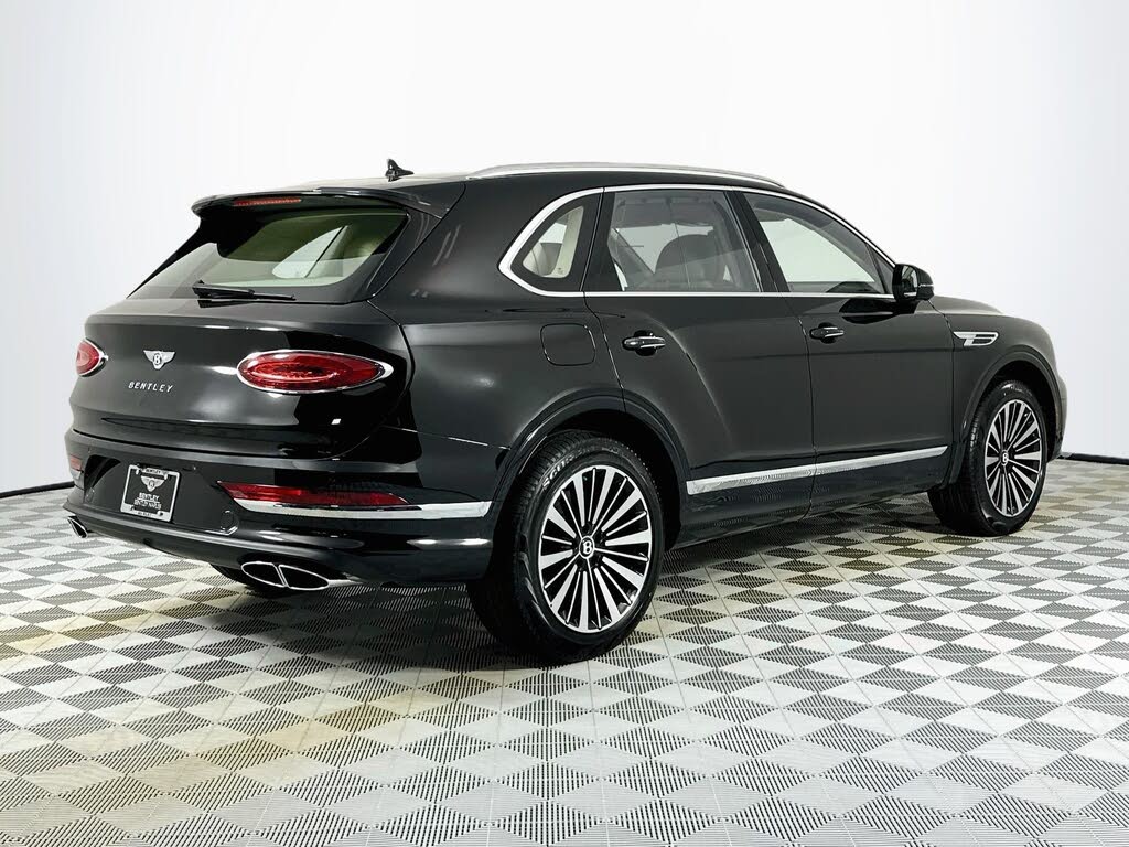 2026 Bentley Bentayga V8 AWD photo 5