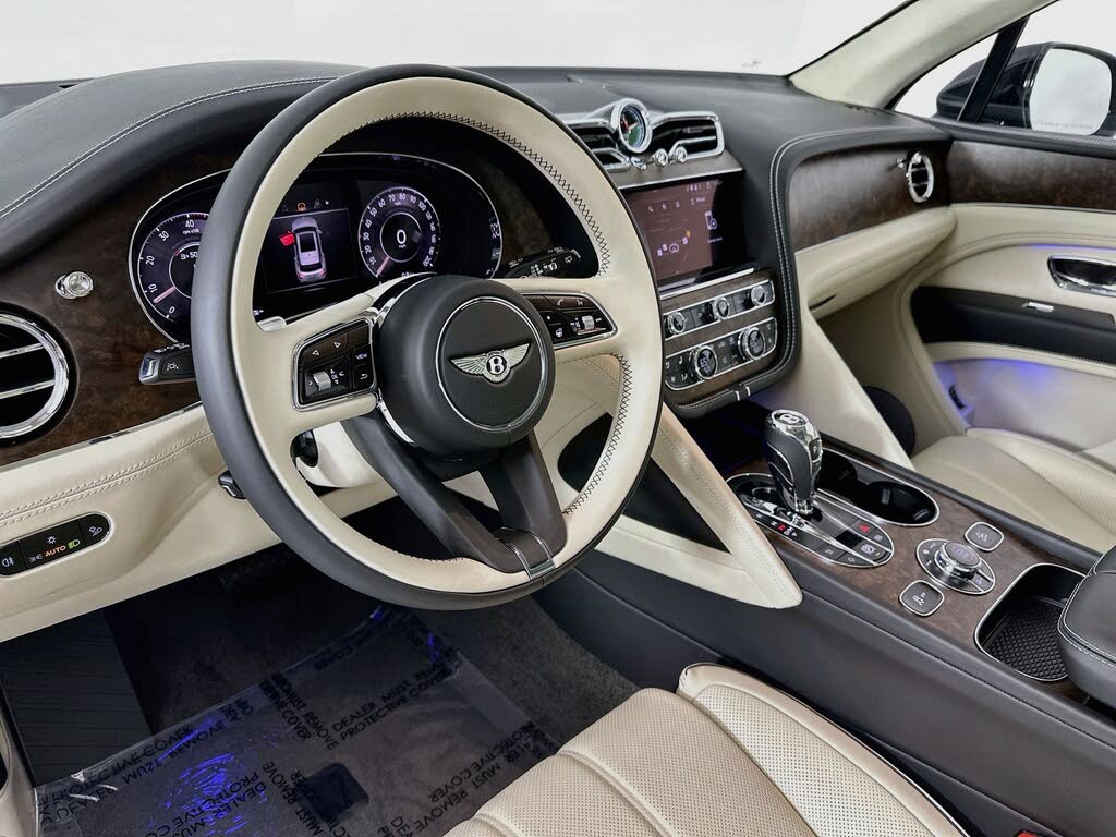 2026 Bentley Bentayga V8 AWD photo 10