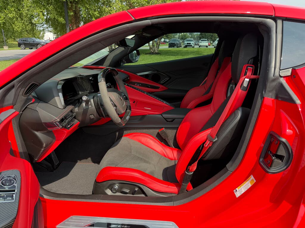 2023 Chevrolet Corvette Z06 3LZ Coupe RWD photo 10
