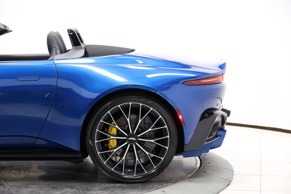 2023 Aston Martin Vantage V8 Convertible RWD photo 11