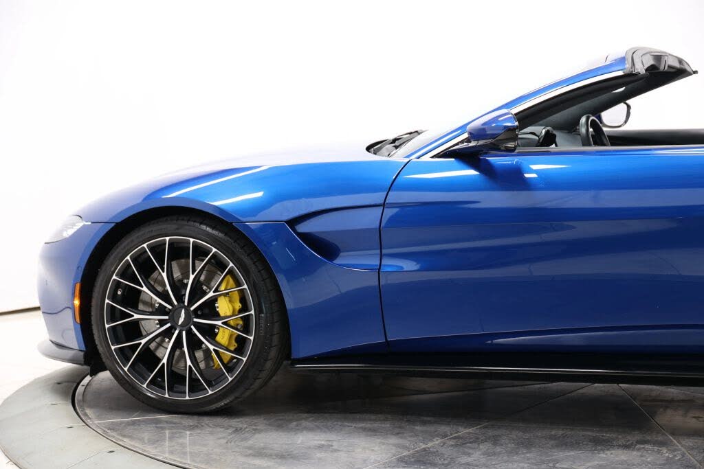 2023 Aston Martin Vantage V8 Convertible RWD photo 9