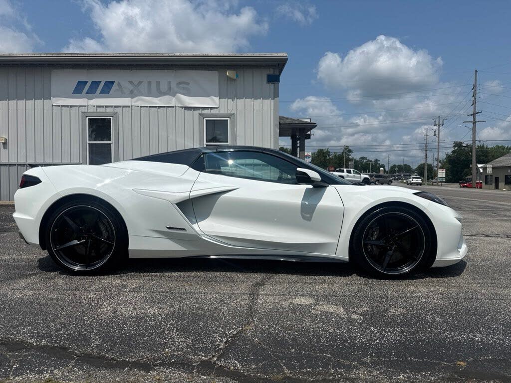 2024 Chevrolet Corvette Z06 3LZ Convertible RWD photo 8