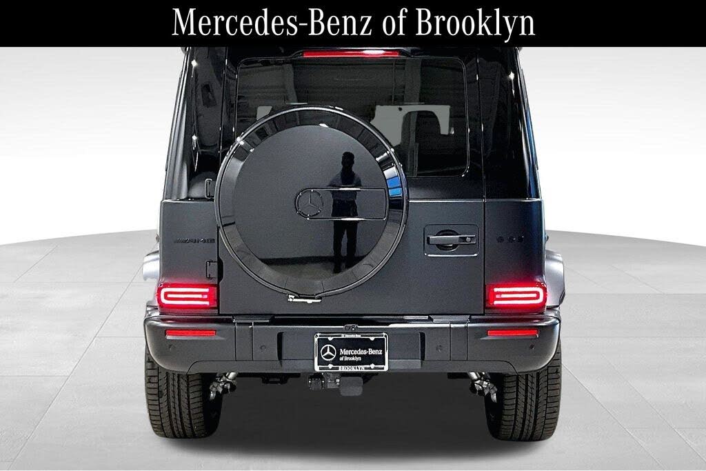 2027 Mercedes-Benz G-Class AMG G 63 4MATIC photo 4