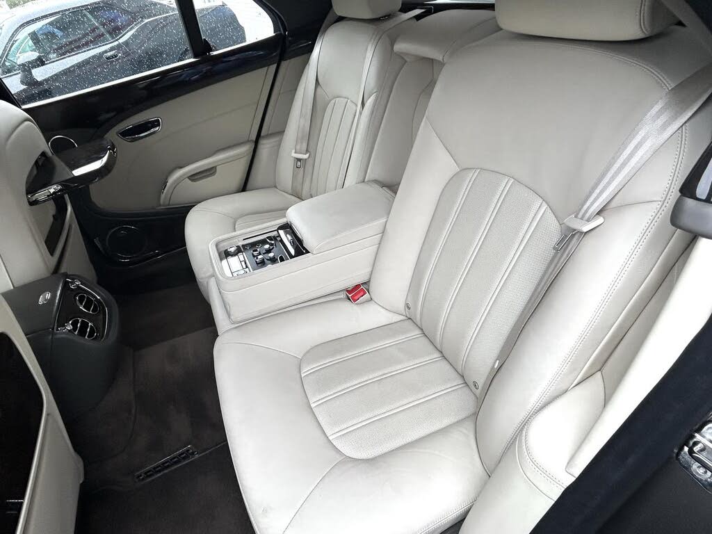2011 Bentley Mulsanne RWD photo 21