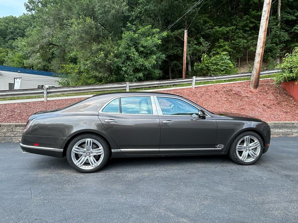 2011 Bentley Mulsanne RWD photo 6
