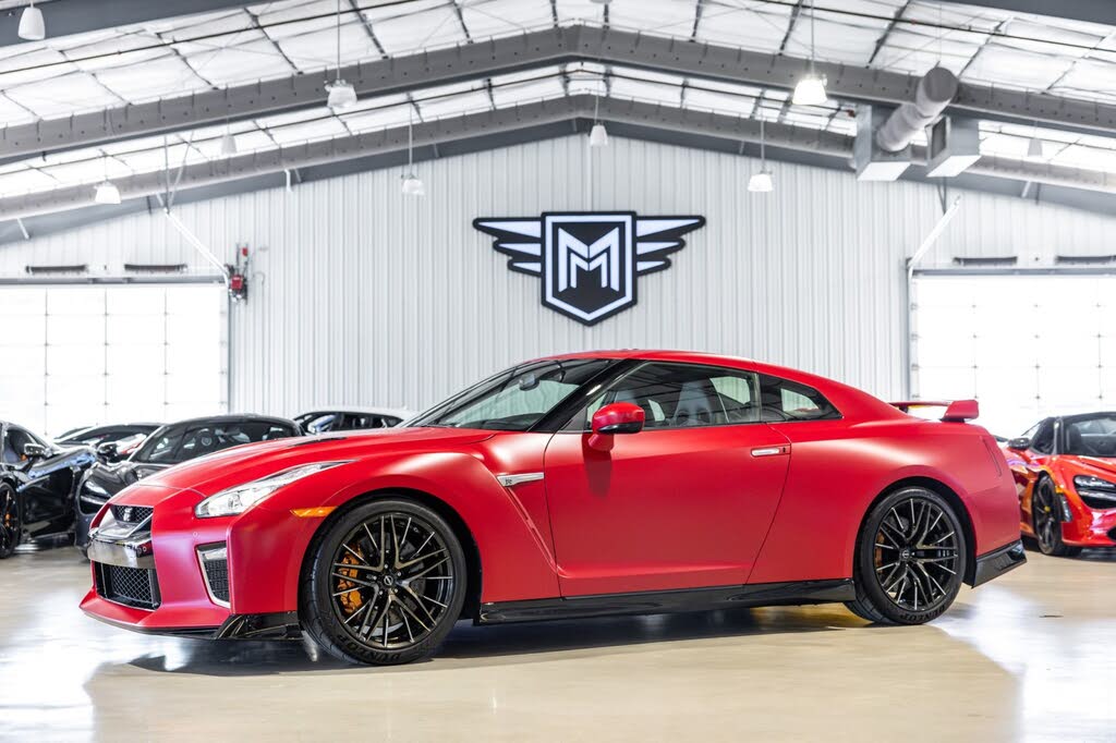 2023 Nissan GT-R Premium AWD