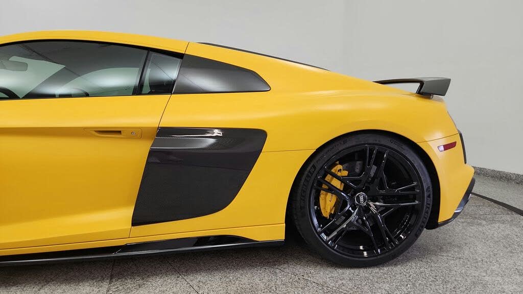 2020 Audi R8 quattro V10 Performance Coupe AWD photo 13 of 24