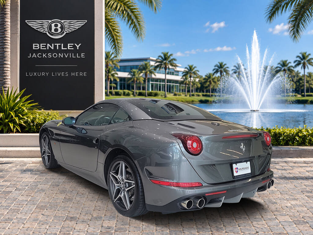 2017 Ferrari California T Roadster photo 2