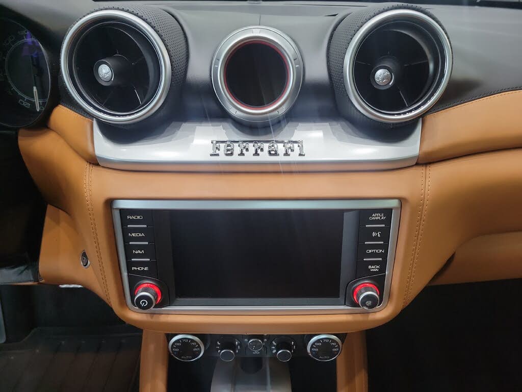 2017 Ferrari California T Roadster photo 23