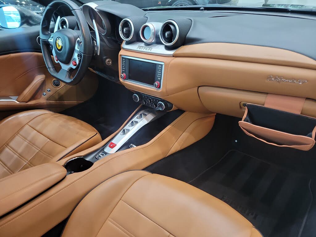 2017 Ferrari California T Roadster photo 9