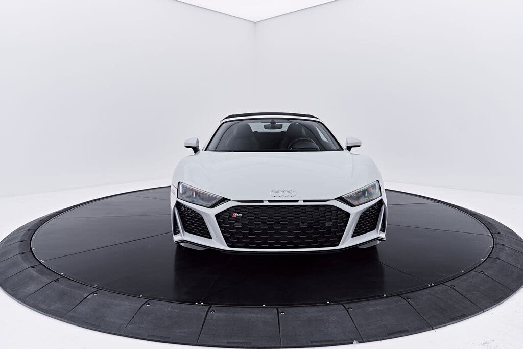 2022 Audi R8 V10 Performance Spyder RWD photo 21 of 24