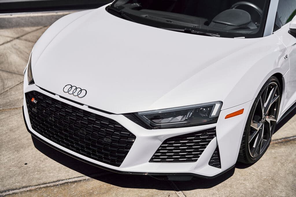2022 Audi R8 V10 Performance Spyder RWD photo 7 of 24
