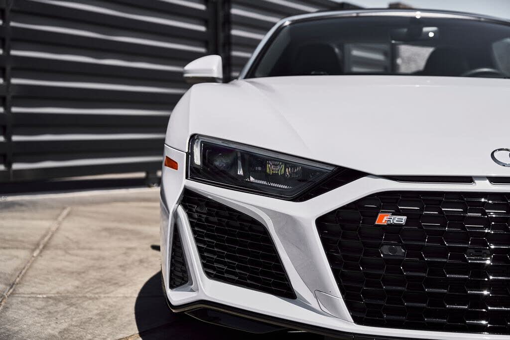 2022 Audi R8 V10 Performance Spyder RWD photo 10 of 24