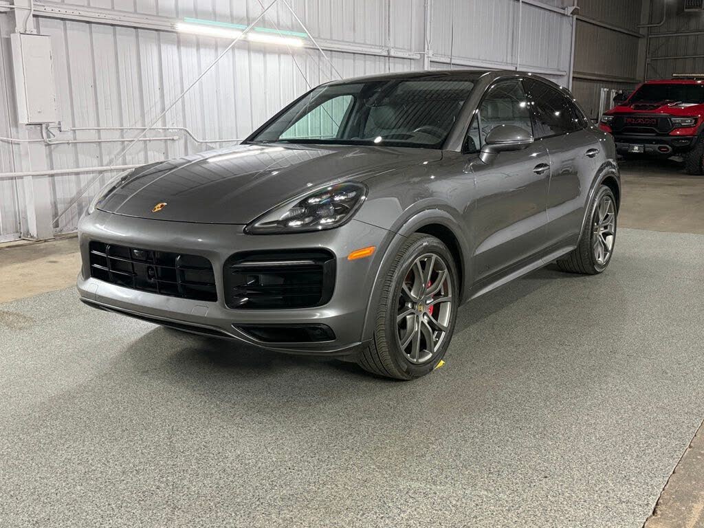 2022 Porsche Cayenne Coupe GTS AWD