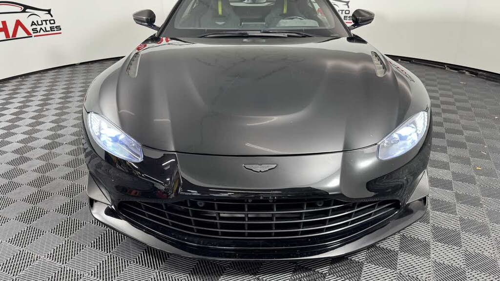 2022 Aston Martin Vantage F1 Edition Coupe RWD photo 10
