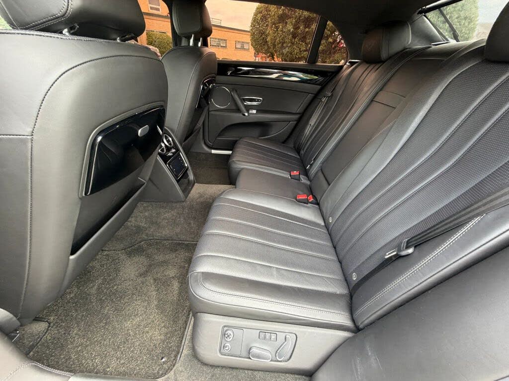 2016 Bentley Flying Spur V8 AWD photo 12