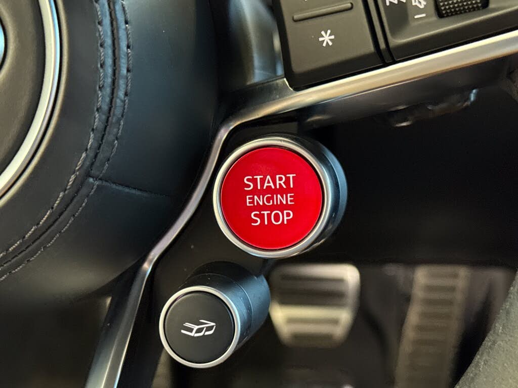 2018 Audi R8 quattro V10 Plus Coupe AWD photo 16 of 24