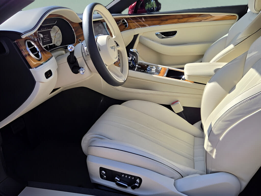 2023 Bentley Continental GT V8 AWD photo 19