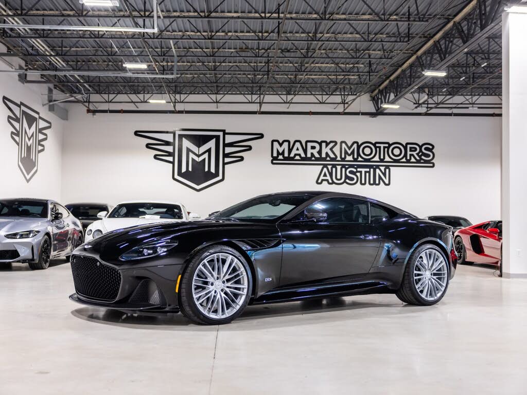 2022 Aston Martin DBS Superleggera Coupe RWD