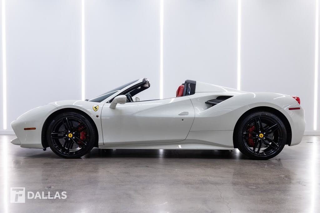 2019 Ferrari 488 Spider RWD