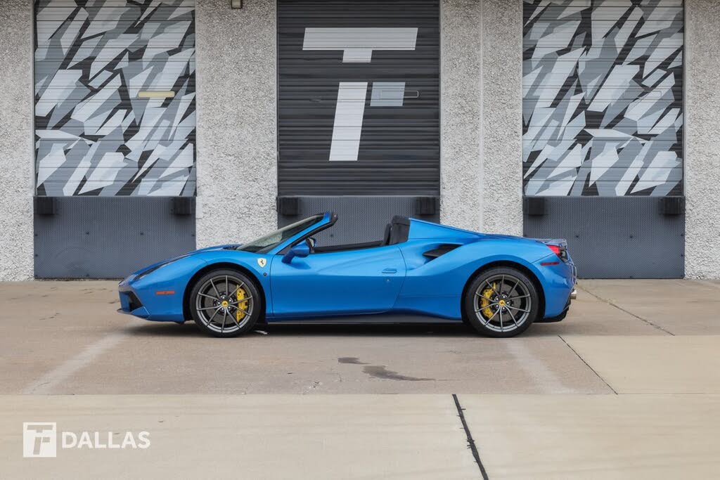 2018 Ferrari 488 Spider RWD