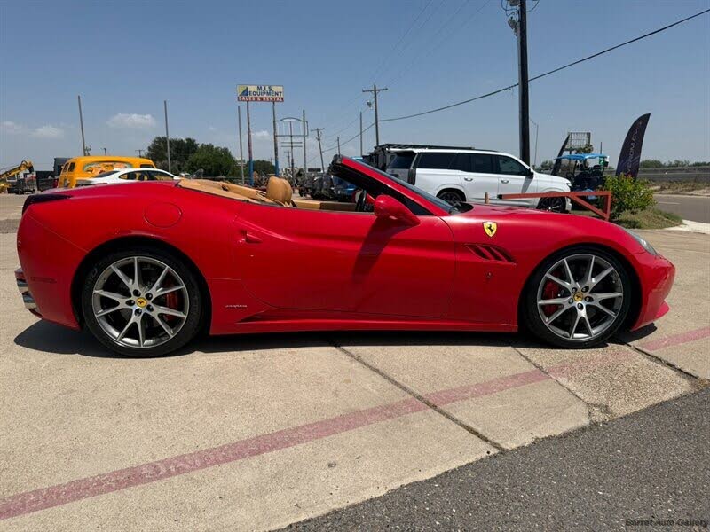 2012 Ferrari California Roadster photo 13