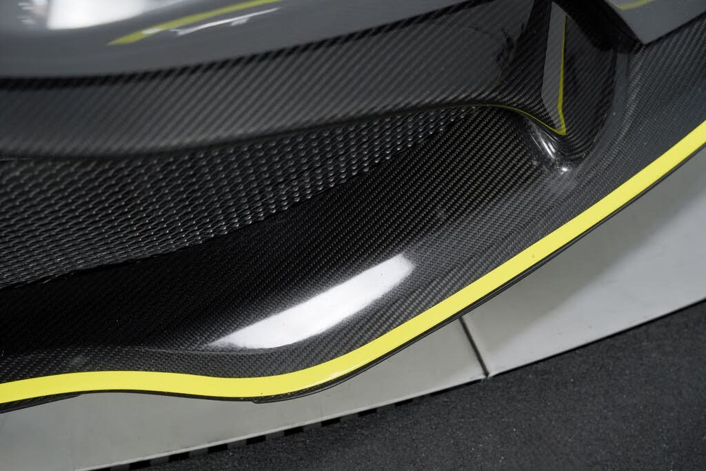 2020 Aston Martin Vantage AMR RWD photo 16