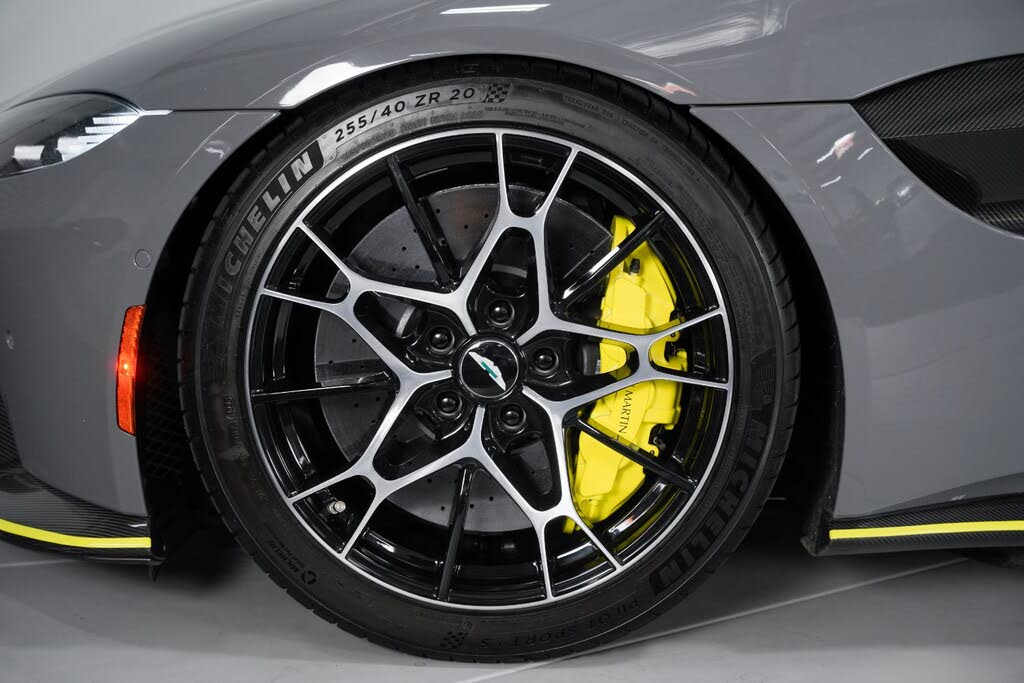 2020 Aston Martin Vantage AMR RWD photo 19
