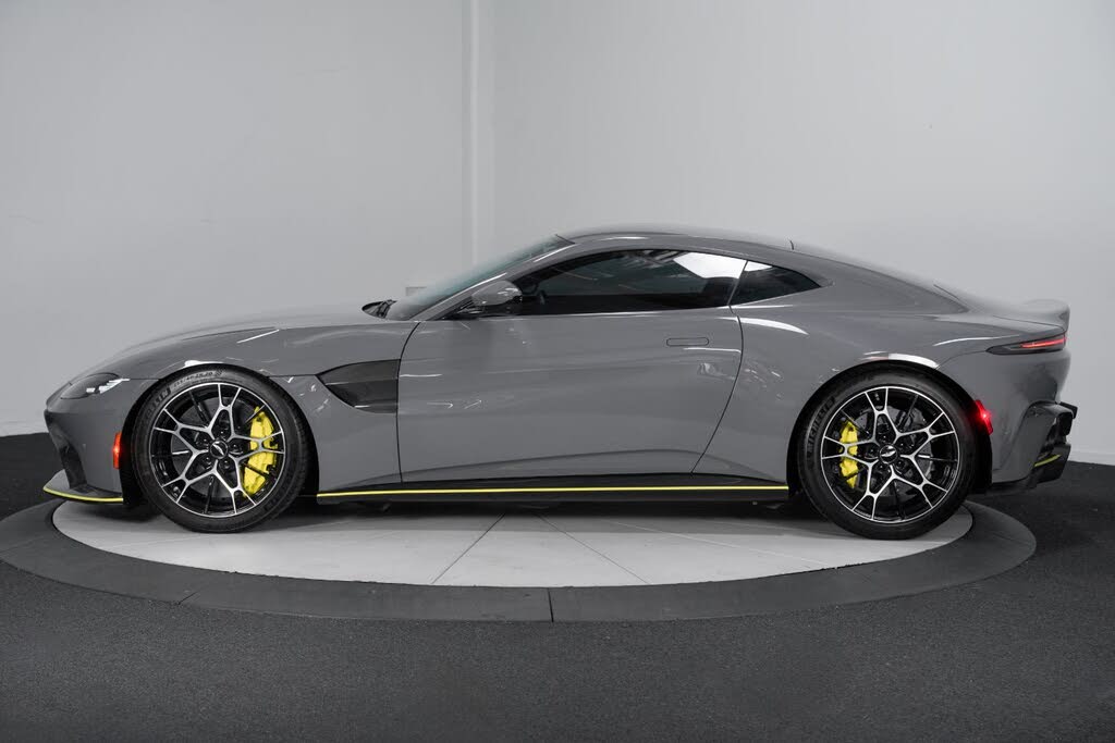 2020 Aston Martin Vantage AMR RWD photo 7