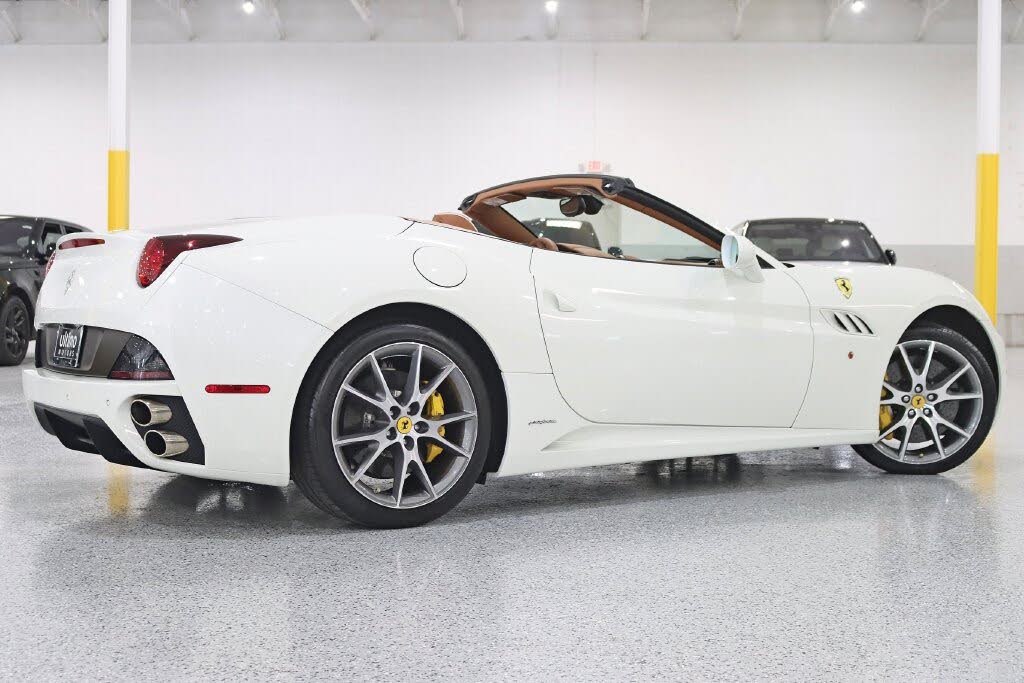 2011 Ferrari California Roadster photo 11