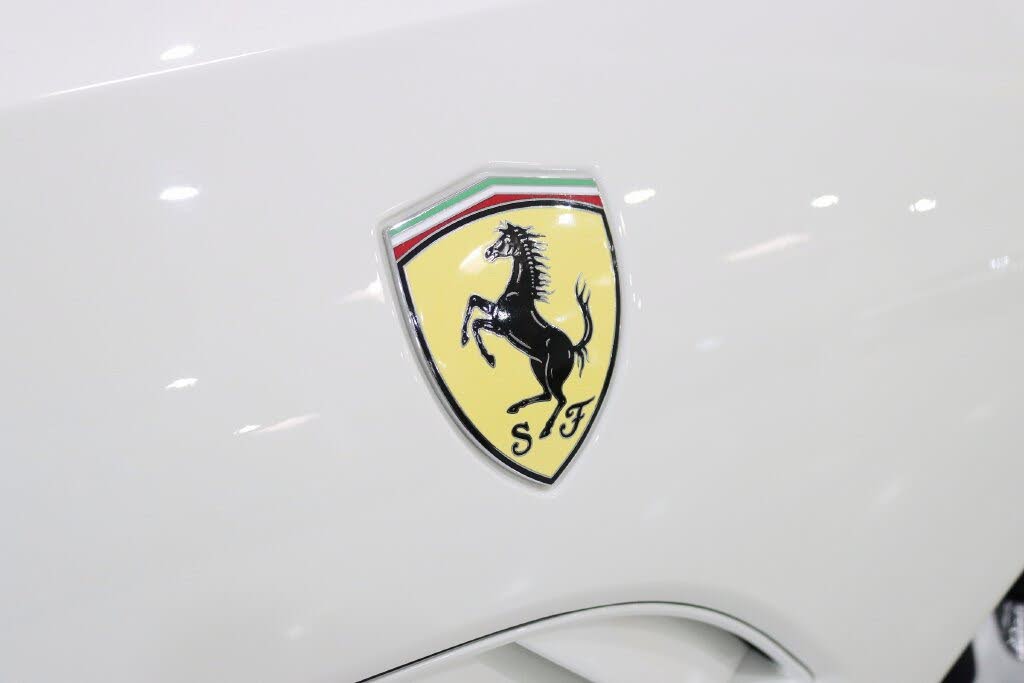 2011 Ferrari California Roadster photo 15