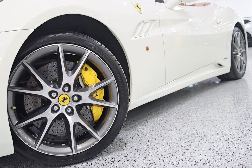 2011 Ferrari California Roadster photo 6