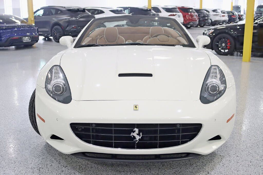 2011 Ferrari California Roadster photo 10