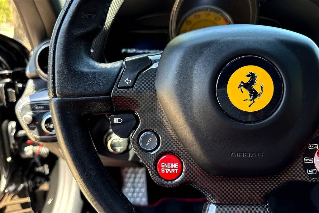 2014 Ferrari F12 Berlinetta Coupe photo 11