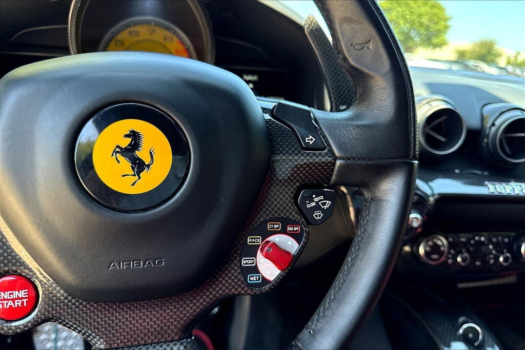 2014 Ferrari F12 Berlinetta Coupe photo 12