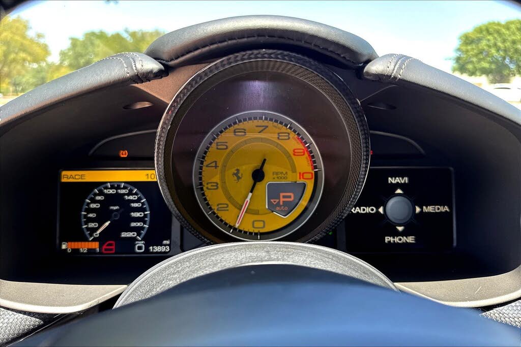 2014 Ferrari F12 Berlinetta Coupe photo 13