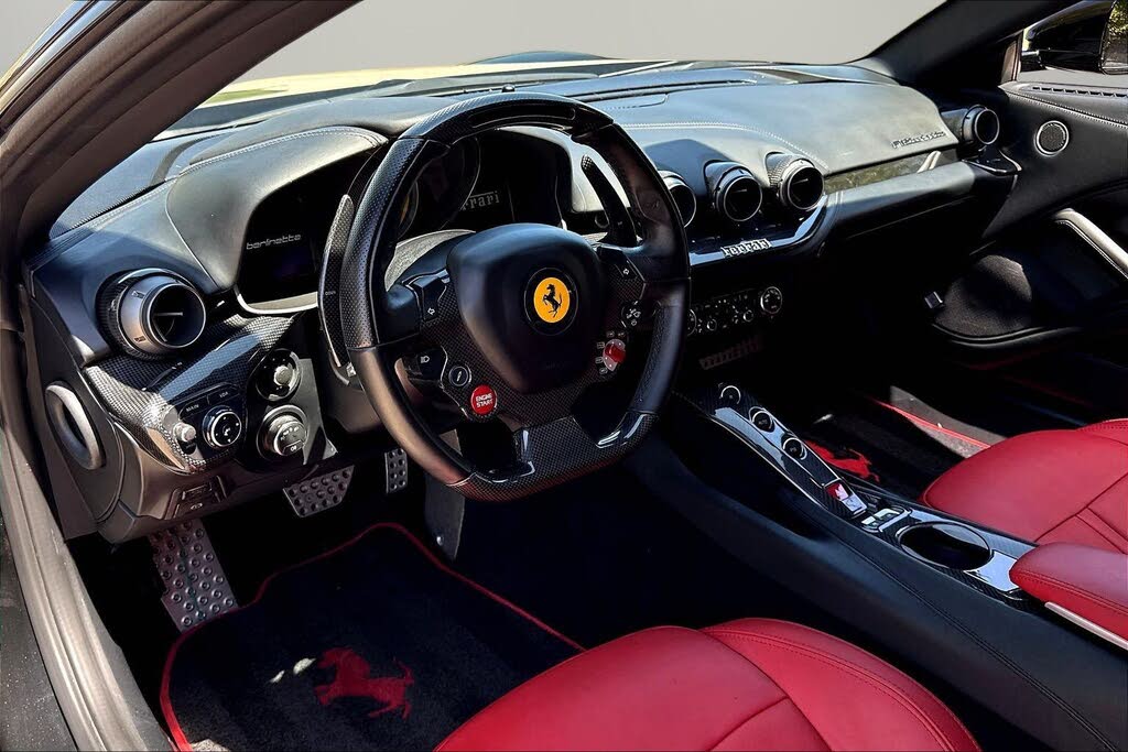 2014 Ferrari F12 Berlinetta Coupe photo 14