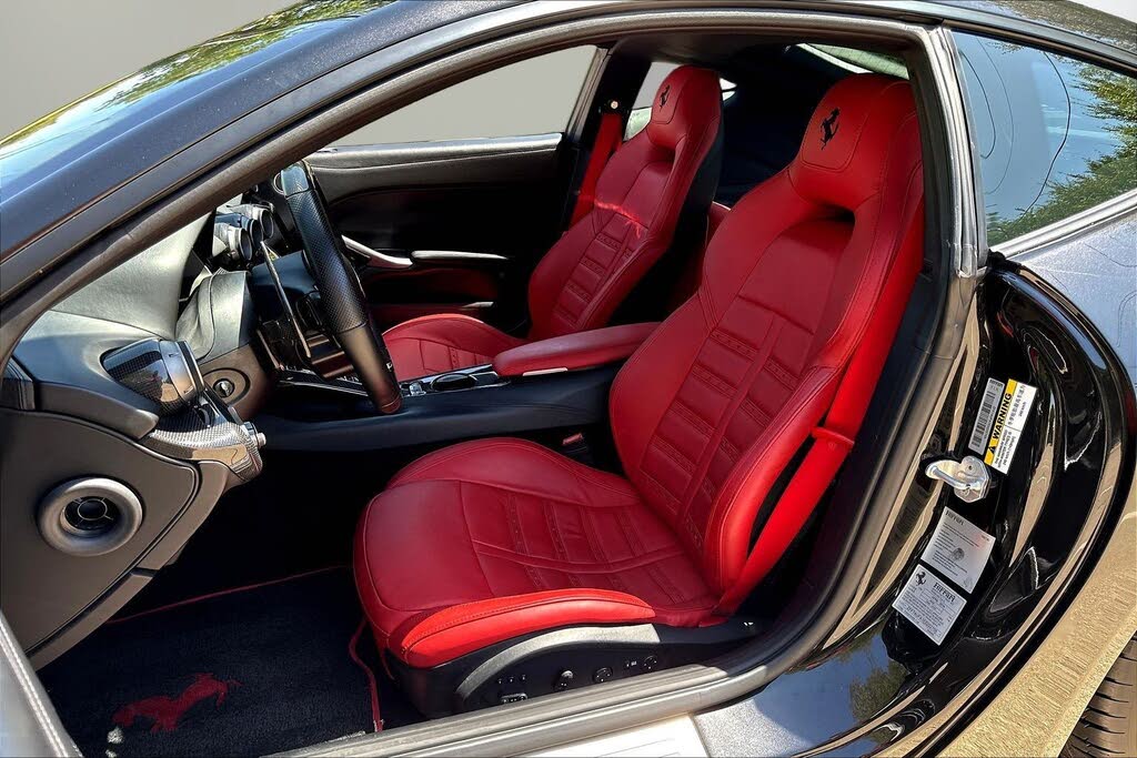 2014 Ferrari F12 Berlinetta Coupe photo 18