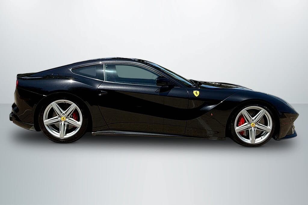 2014 Ferrari F12 Berlinetta Coupe photo 4