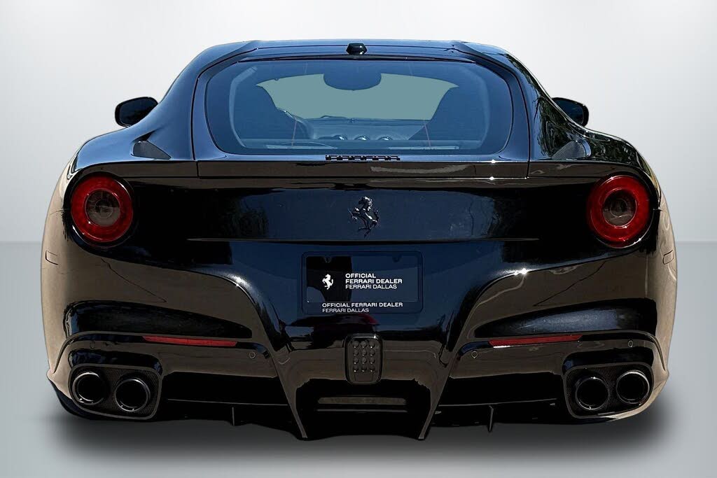 2014 Ferrari F12 Berlinetta Coupe photo 6