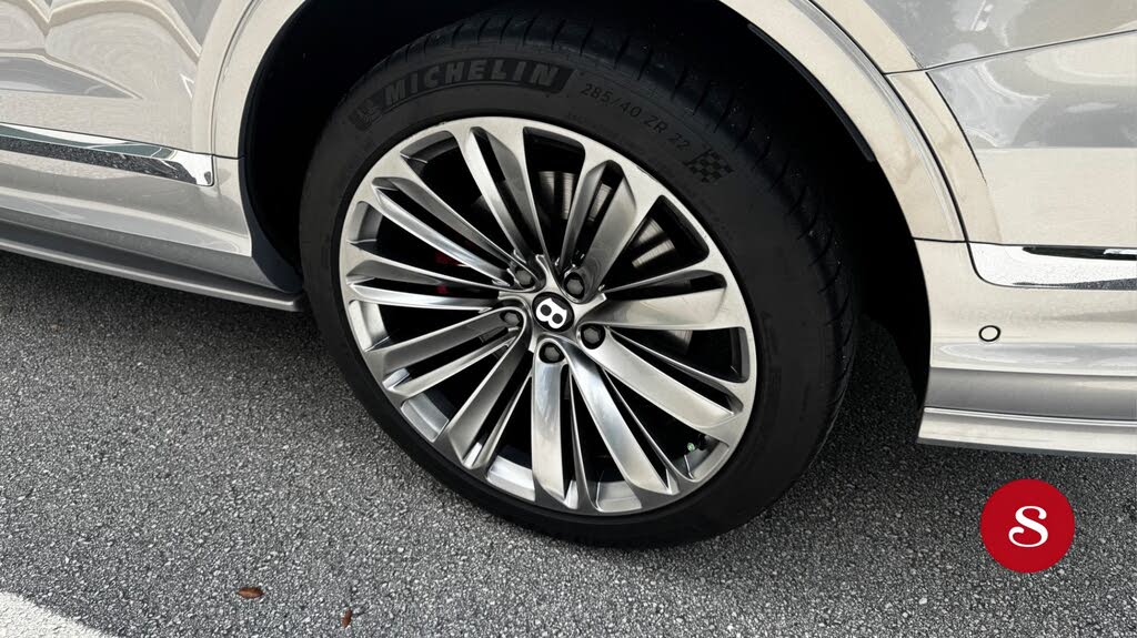 2022 Bentley Bentayga Speed AWD photo 12