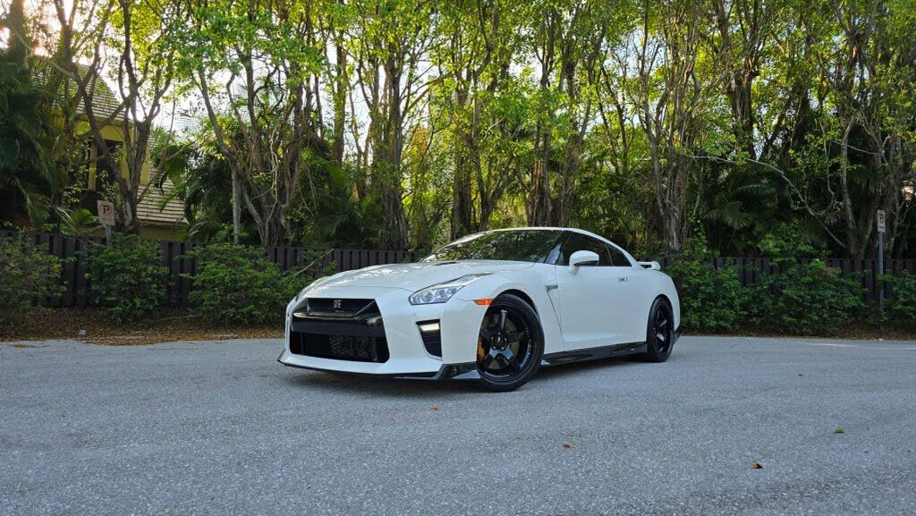 2021 Nissan GT-R Premium AWD