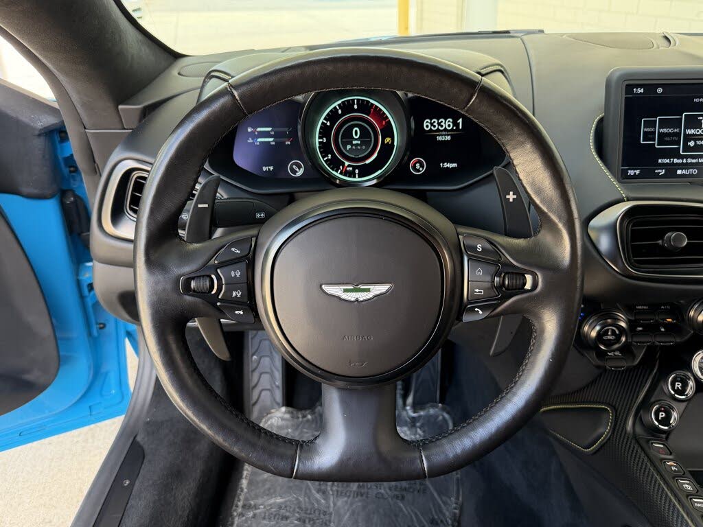 2023 Aston Martin Vantage V8 Coupe RWD photo 11