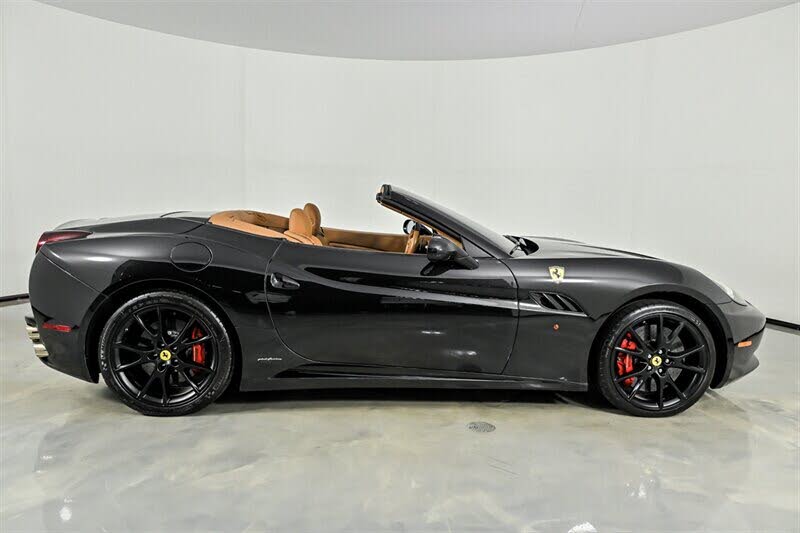 2010 Ferrari California GT Convertible photo 11