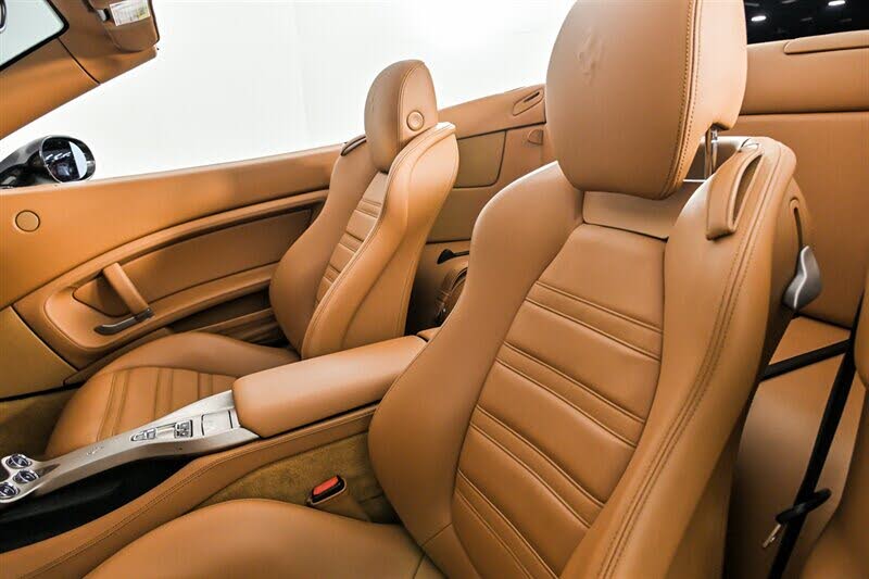 2010 Ferrari California GT Convertible photo 18