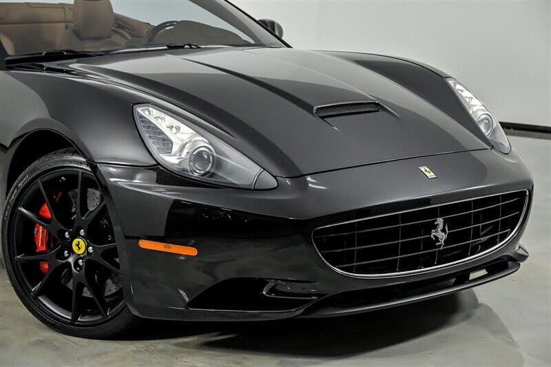 2010 Ferrari California GT Convertible photo 3