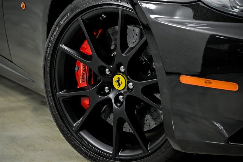 2010 Ferrari California GT Convertible photo 4