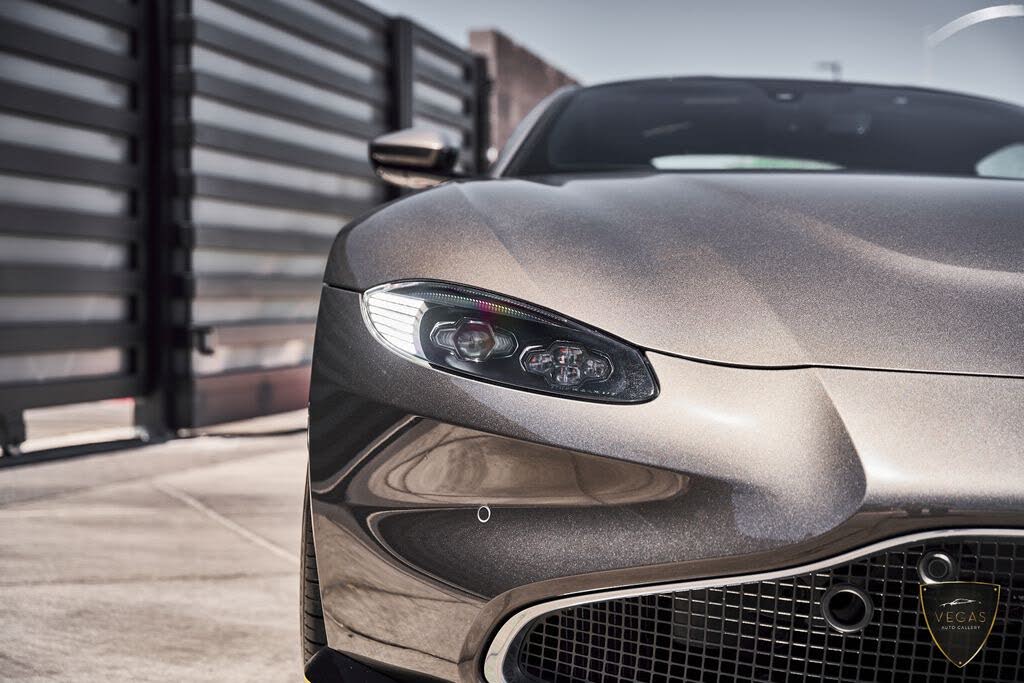 2021 Aston Martin Vantage Coupe RWD photo 12